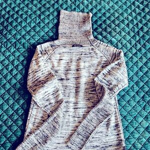 COP. COPINE Silver/ Grey Turtleneck Sweater